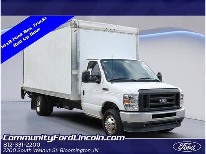 Used 2023 Ford E-450 and Econoline 450 Super Duty w/ Power Windows & Locks Group