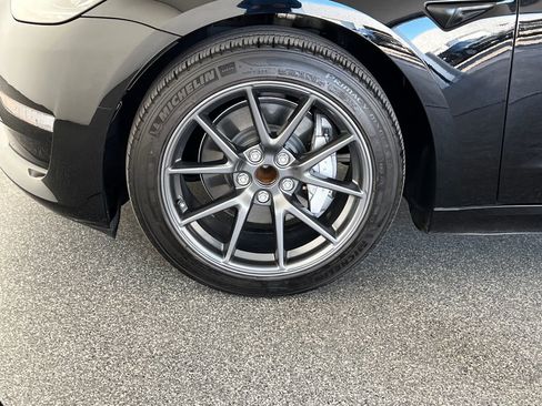 Used 2023 Tesla Model 3 Standard Range image 27
