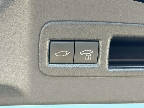 Used 2023 Subaru Solterra AWD image 11