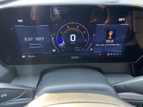 New 2025 Chevrolet Traverse LT w/ LPO, Floor Liner Package image 12