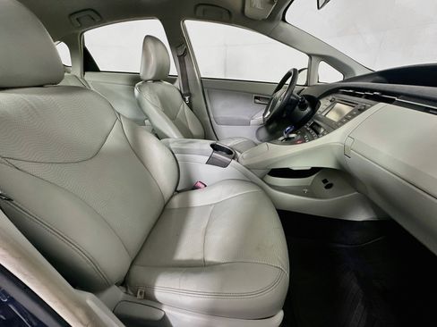 Used 2013 Toyota Prius Three FWD image 29