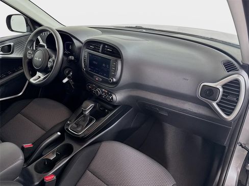 Certified 2025 Kia Soul LX w/ LX Technology Package FWD image 26