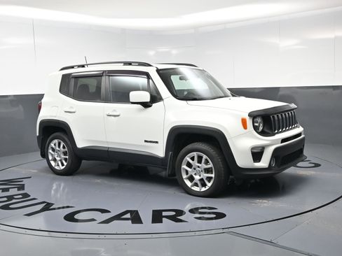 Used 2021 Jeep Renegade Latitude AWD/4WD image 2
