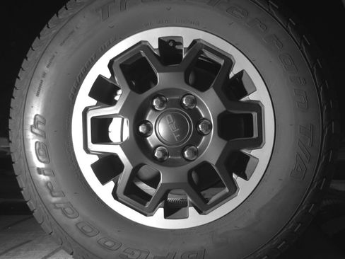 Used 2025 Toyota Tacoma TRD Off-Road AWD/4WD image 13