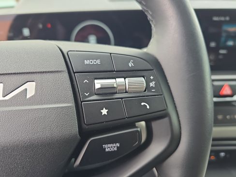 Used 2026 Kia Sportage SX Prestige image 18