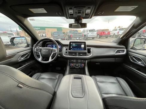 Used 2022 Chevrolet Suburban Z71 w/ Off-Road Capability Package image 40
