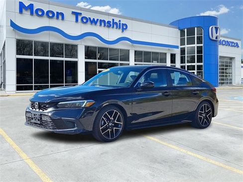 Used 2024 Honda Civic Sport Touring image 3