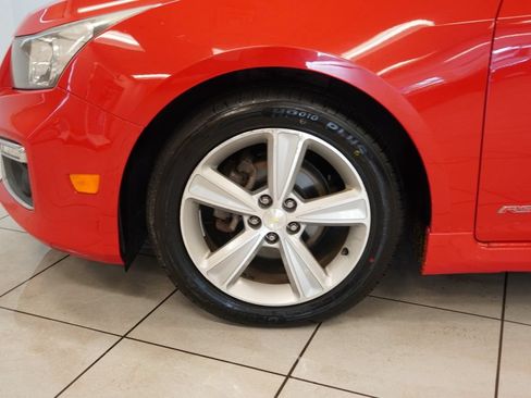 Used 2015 Chevrolet Cruze LT w/ Sun, Sound and Sport Package FWD image 18