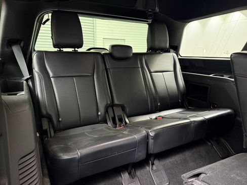Used 2019 Ford Expedition XLT w/ Equipment Group 201A image 27