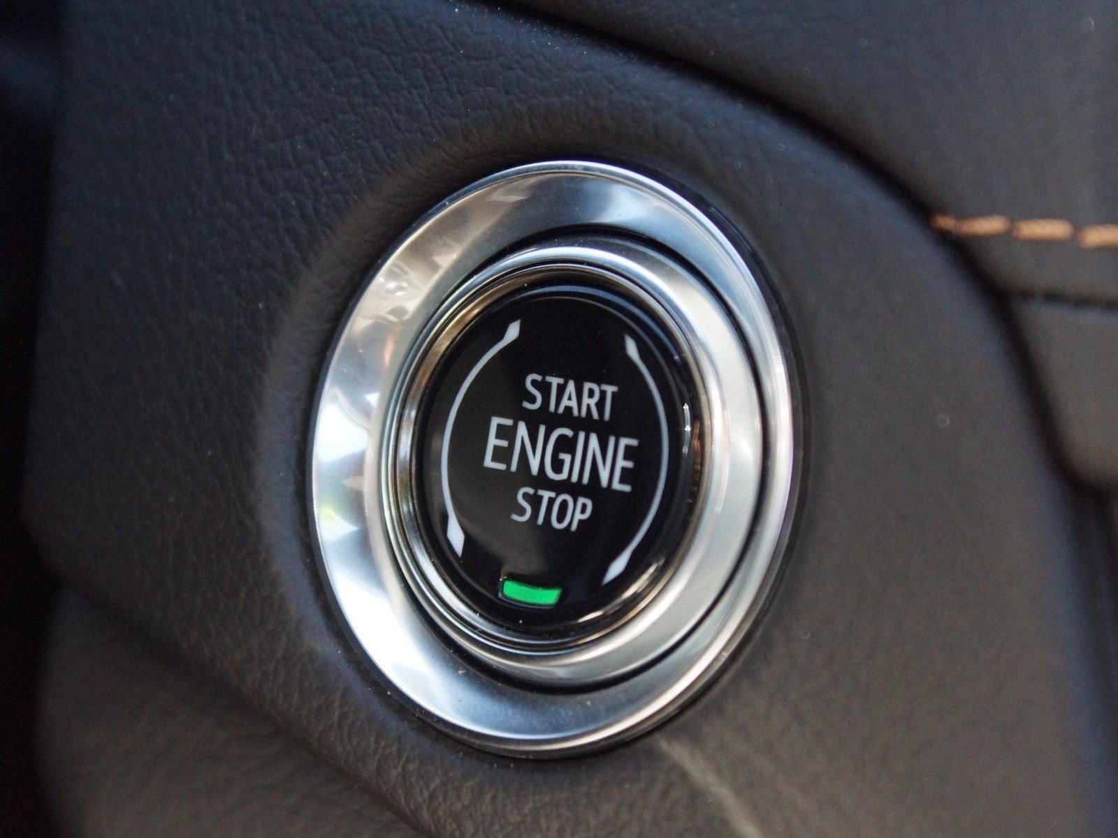 Used 2025 Cadillac CT5 V w/ LPO, ONYX Package RWD image 9