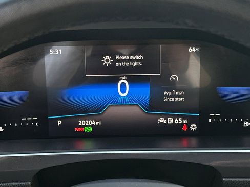 Certified 2023 Volkswagen Tiguan SE R-Line image 25