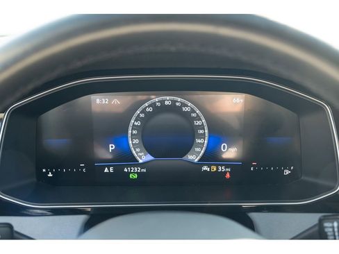 Used 2025 Volkswagen Jetta SE image 22