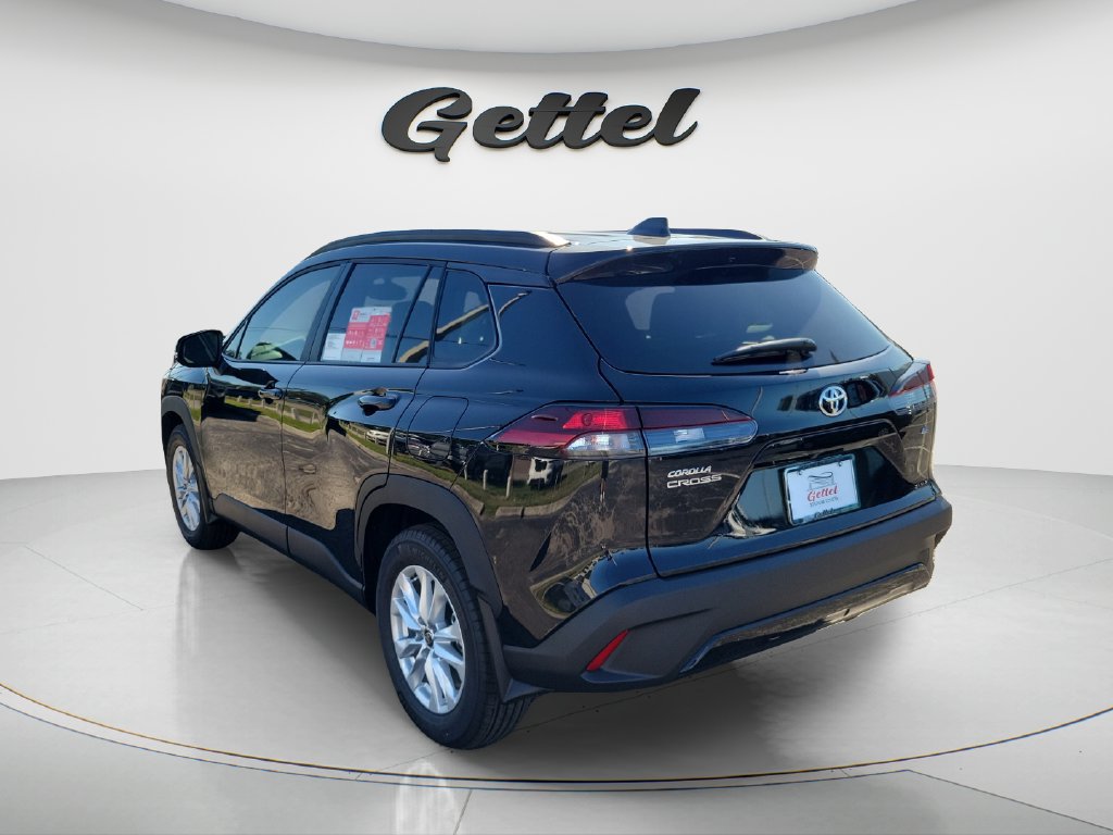 New 2026 Toyota Corolla Cross LE FWD image 7