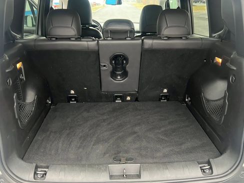 Used 2017 Jeep Renegade Limited image 15