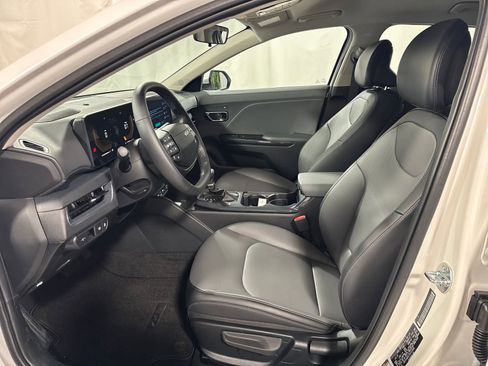 New 2026 Kia K4 GT-Line Turbo FWD image 3