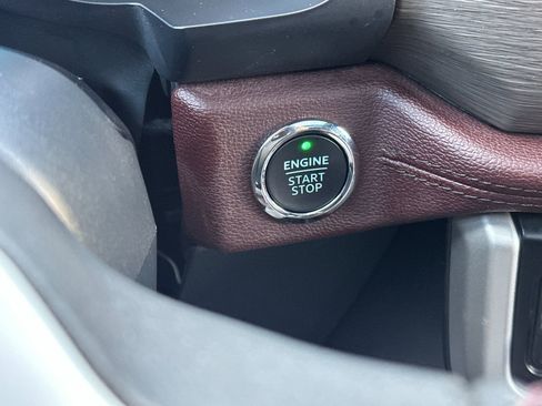 Used 2024 Ford Expedition Max Limited image 24