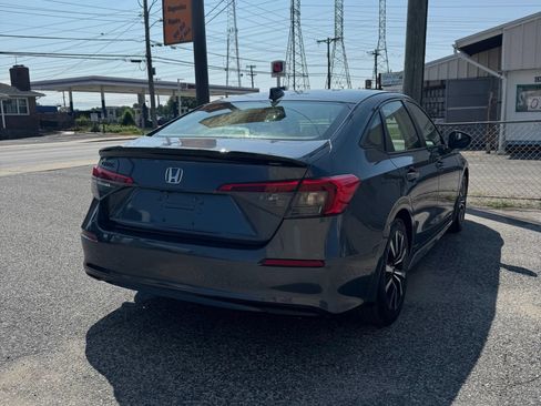 Used 2022 Honda Civic EX image 6