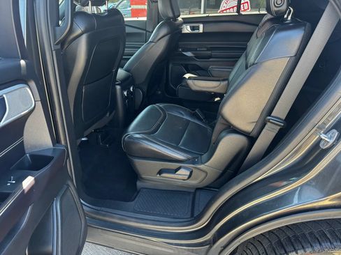 Used 2020 Ford Explorer ST w/ ST Street Pack AWD/4WD image 15