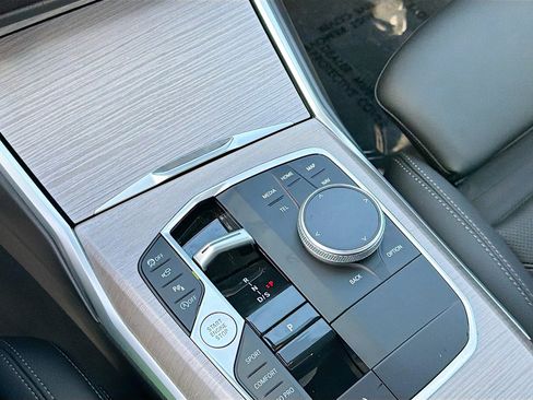 Used 2025 BMW 330i Sedan RWD image 29