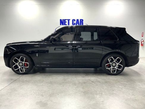 Used 2019 Rolls-Royce Cullinan AWD/4WD image 3