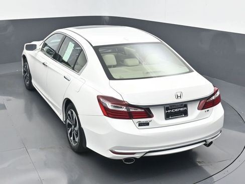 Used 2017 Honda Accord EX-L image 13