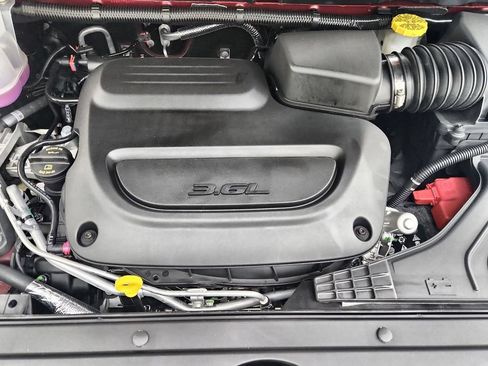 New 2026 Chrysler Pacifica Select AWD/4WD image 35