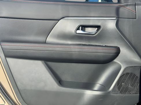 New 2026 Nissan Kicks SR FWD image 37