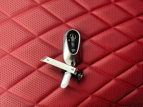 New 2026 Mercedes-Benz S 580 4MATIC Sedan image 4