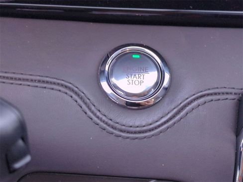 Used 2023 Lincoln Navigator Black Label image 18