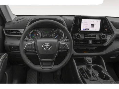 Certified 2026 Toyota Highlander XLE AWD/4WD image 7