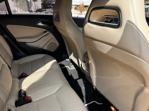 Used 2018 Mercedes-Benz CLA 250 image 20