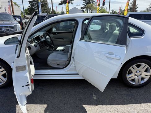 Used 2013 Chevrolet Impala LT image 17