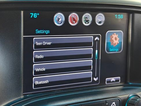 Used 2018 Chevrolet Silverado 1500 LT w/ Trailering Package AWD/4WD image 32