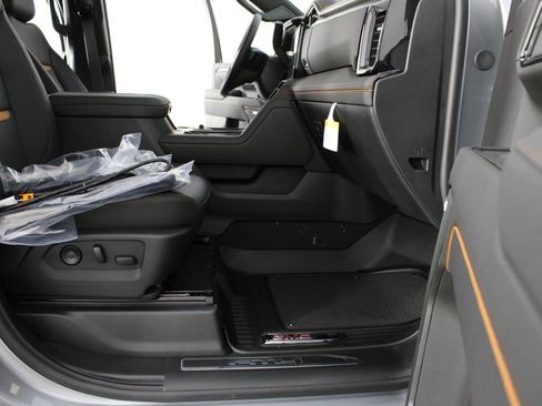 New 2026 GMC Sierra 2500 AT4 w/ AT4 Premium Plus Package AWD/4WD image 26