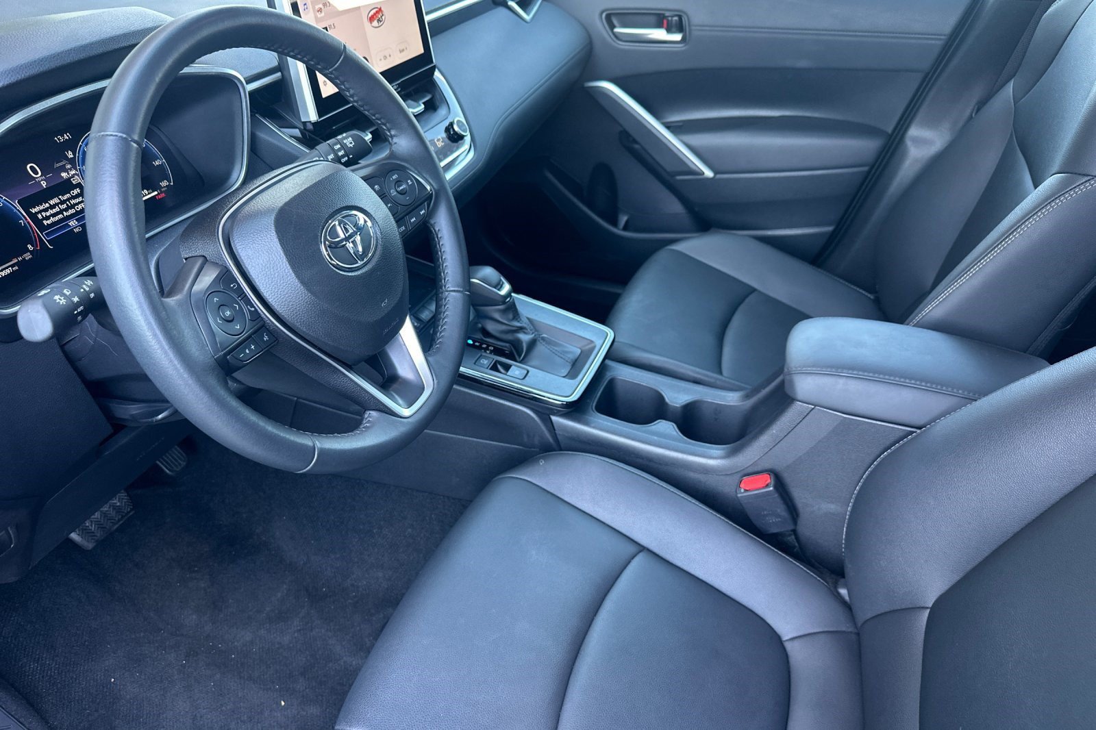Used 2026 Toyota Corolla Cross XLE FWD image 4