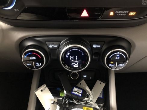 New 2026 Hyundai Venue SEL image 32