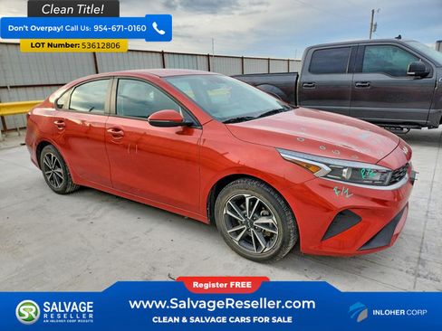 Used 2022 Kia Forte LXS w/ LXS Technology Package FWD image 5