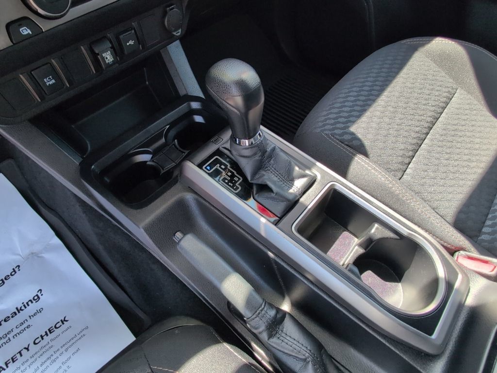 Used 2021 Toyota Tacoma SR5 w/ Trail Edition AWD/4WD image 20