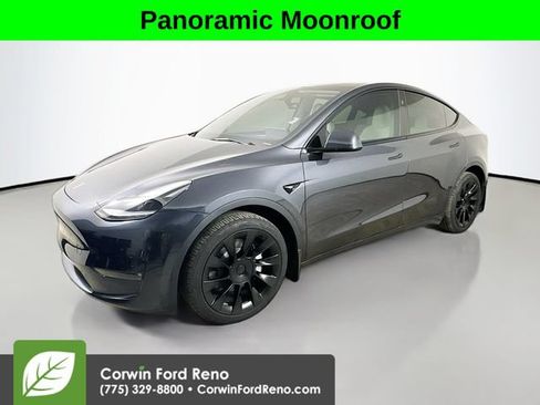 Used 2024 Tesla Model Y Long Range AWD/4WD image 3