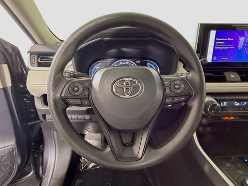 Used 2023 Toyota RAV4 XLE w/ Convenience Package AWD/4WD image 13