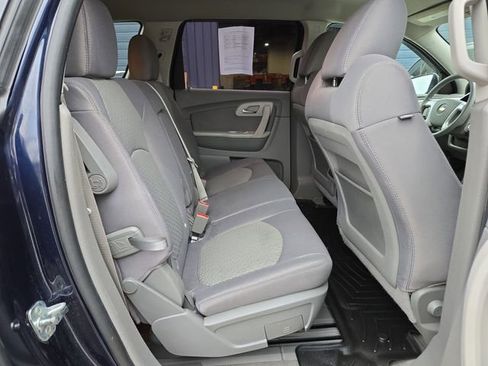 Used 2012 Chevrolet Traverse LS AWD/4WD image 32