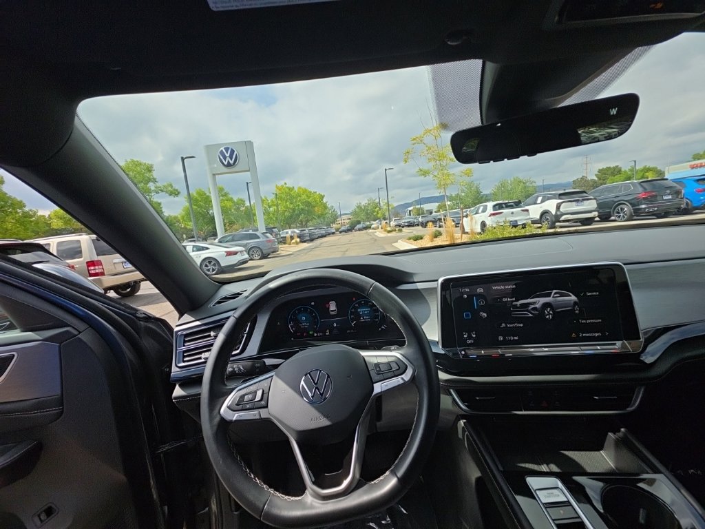 Certified 2024 Volkswagen Atlas Cross Sport SE AWD/4WD image 14