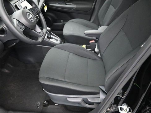 New 2025 Nissan Kicks Play S image 24