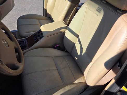 Used 2001 Mercedes-Benz ML 320 4MATIC image 29