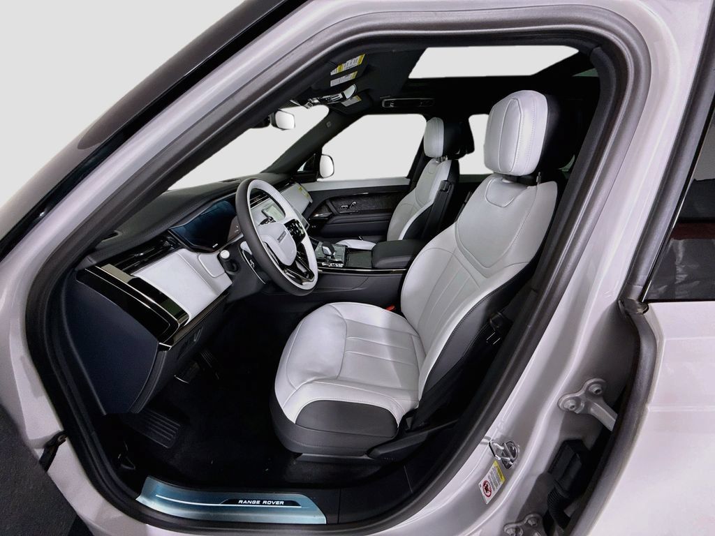 New 2026 Land Rover Range Rover Sport Dynamic SE AWD/4WD image 21