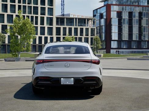 Certified 2024 Mercedes-Benz EQS 580 4MATIC Sedan image 25