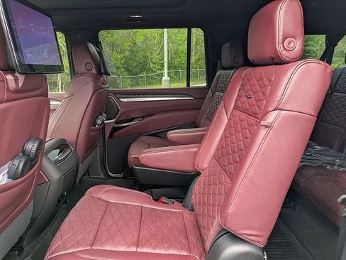 New 2026 Cadillac Escalade ESV Sport image 15