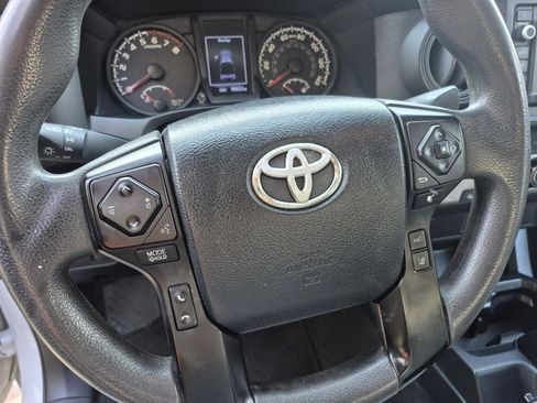 Used 2018 Toyota Tacoma SR w/ SR Convenience Package RWD image 20