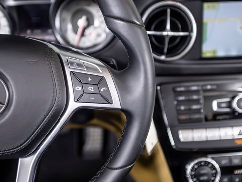 Used 2013 Mercedes-Benz SL 550 image 37