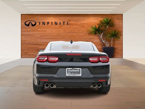Used 2022 Chevrolet Camaro LT image 4